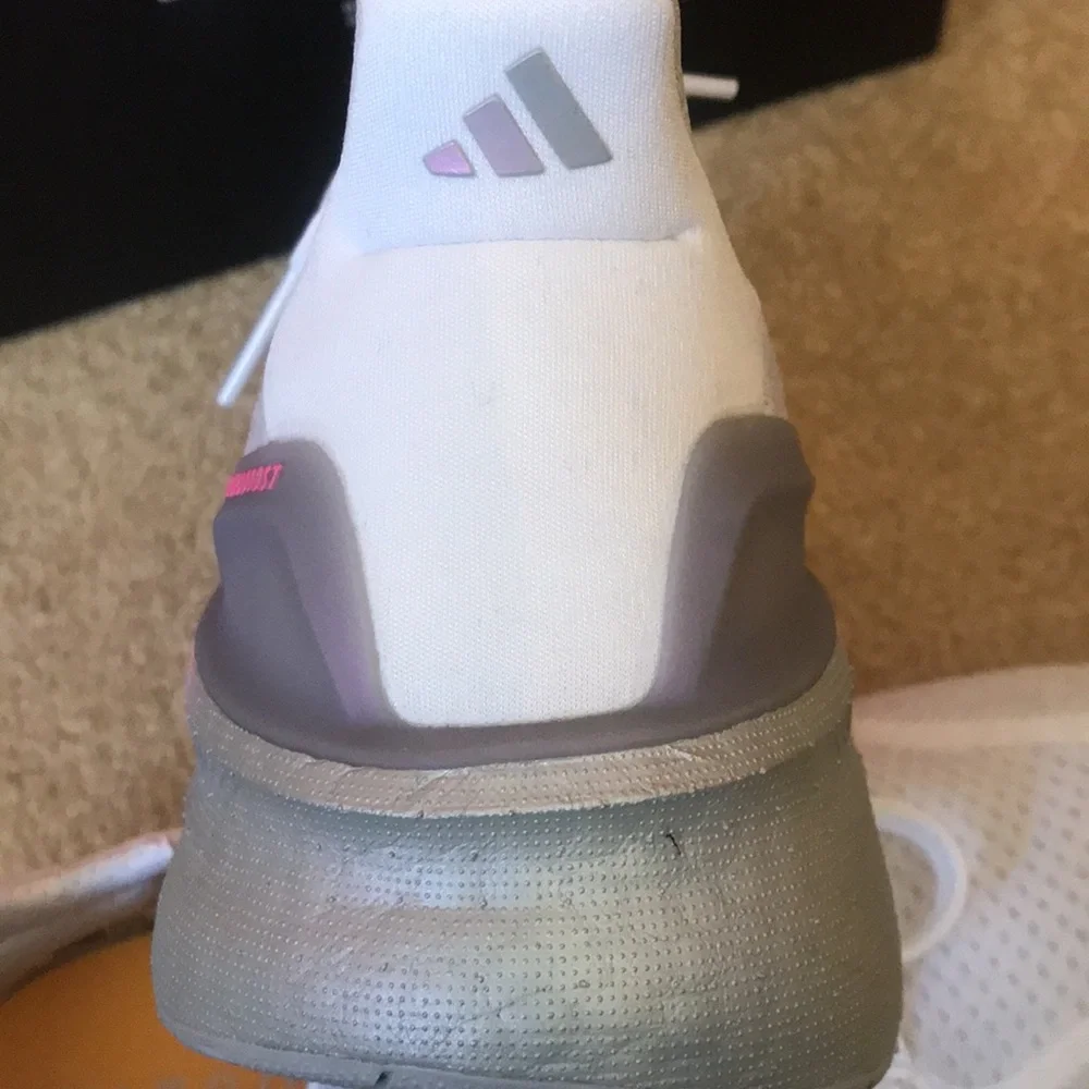 Adidas Women's UltraBoost 5 Running Shoes with Pink Gradient Midsole. EUC. Sz 6.